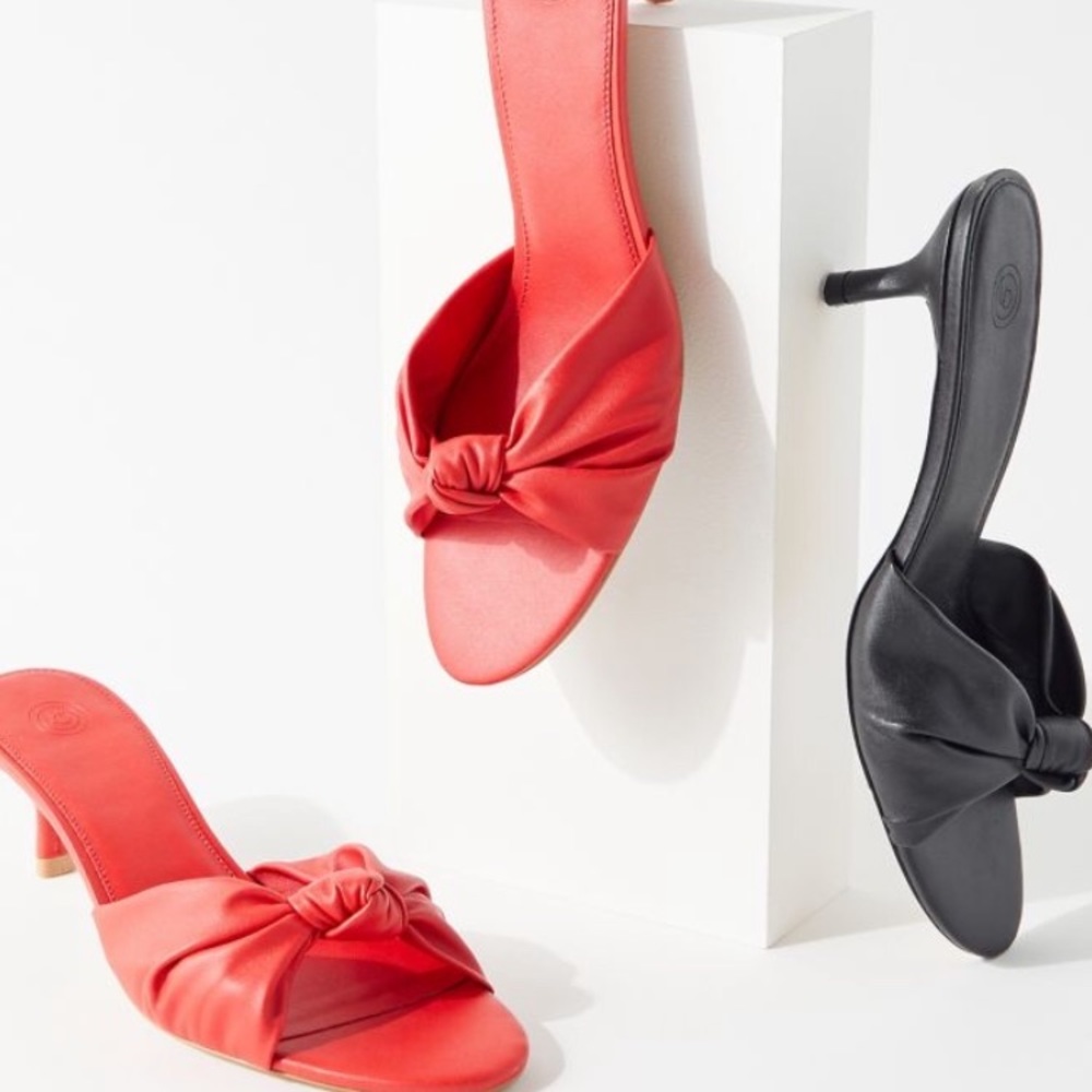 Urban Outfitters Sofia Kitten Heel